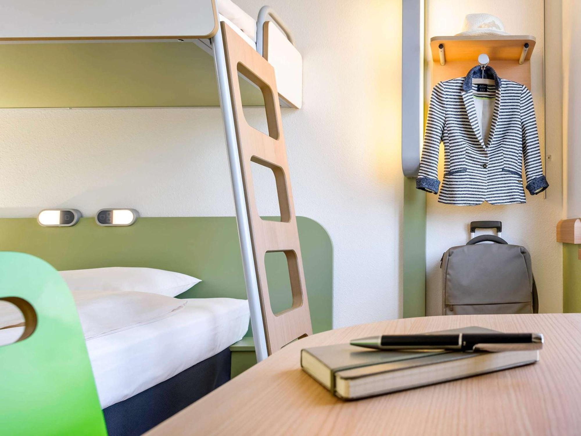 Ibis Budget Amberieu En Bugey/Chateau Gaillard A42 エクステリア 写真