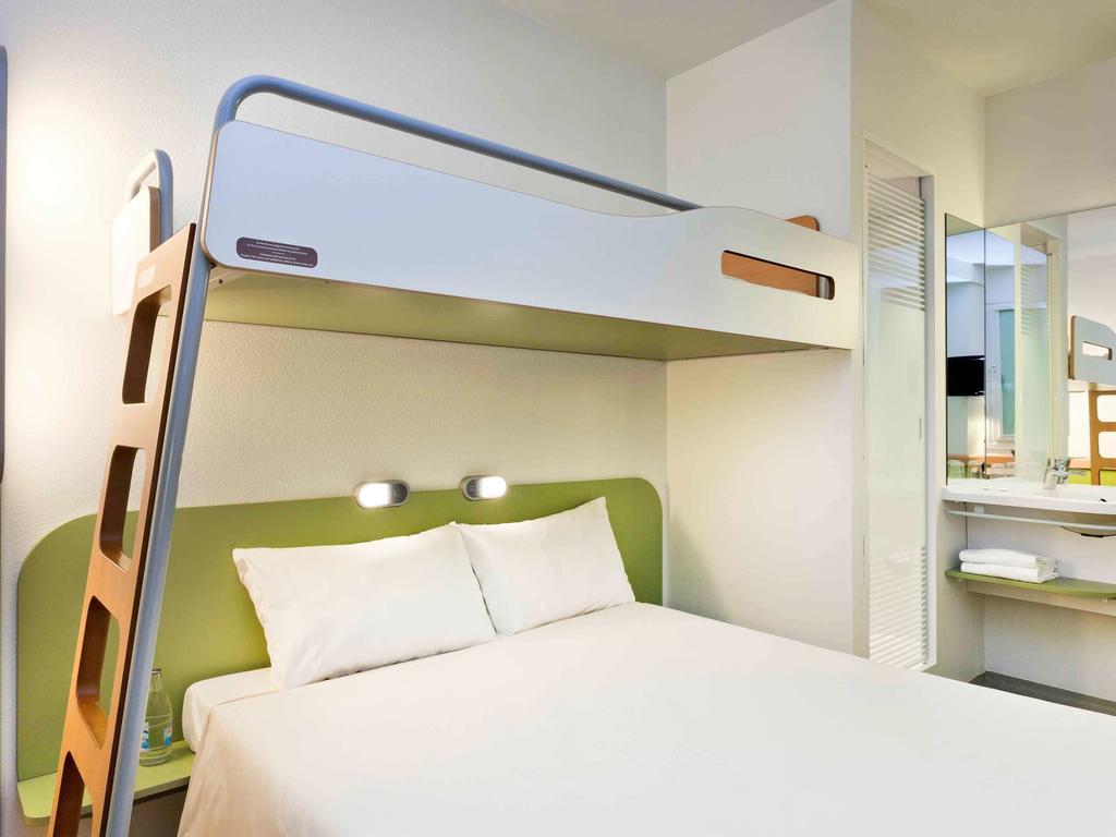 Ibis Budget Amberieu En Bugey/Chateau Gaillard A42 エクステリア 写真