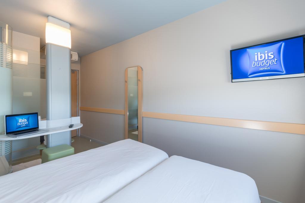 Ibis Budget Amberieu En Bugey/Chateau Gaillard A42 エクステリア 写真